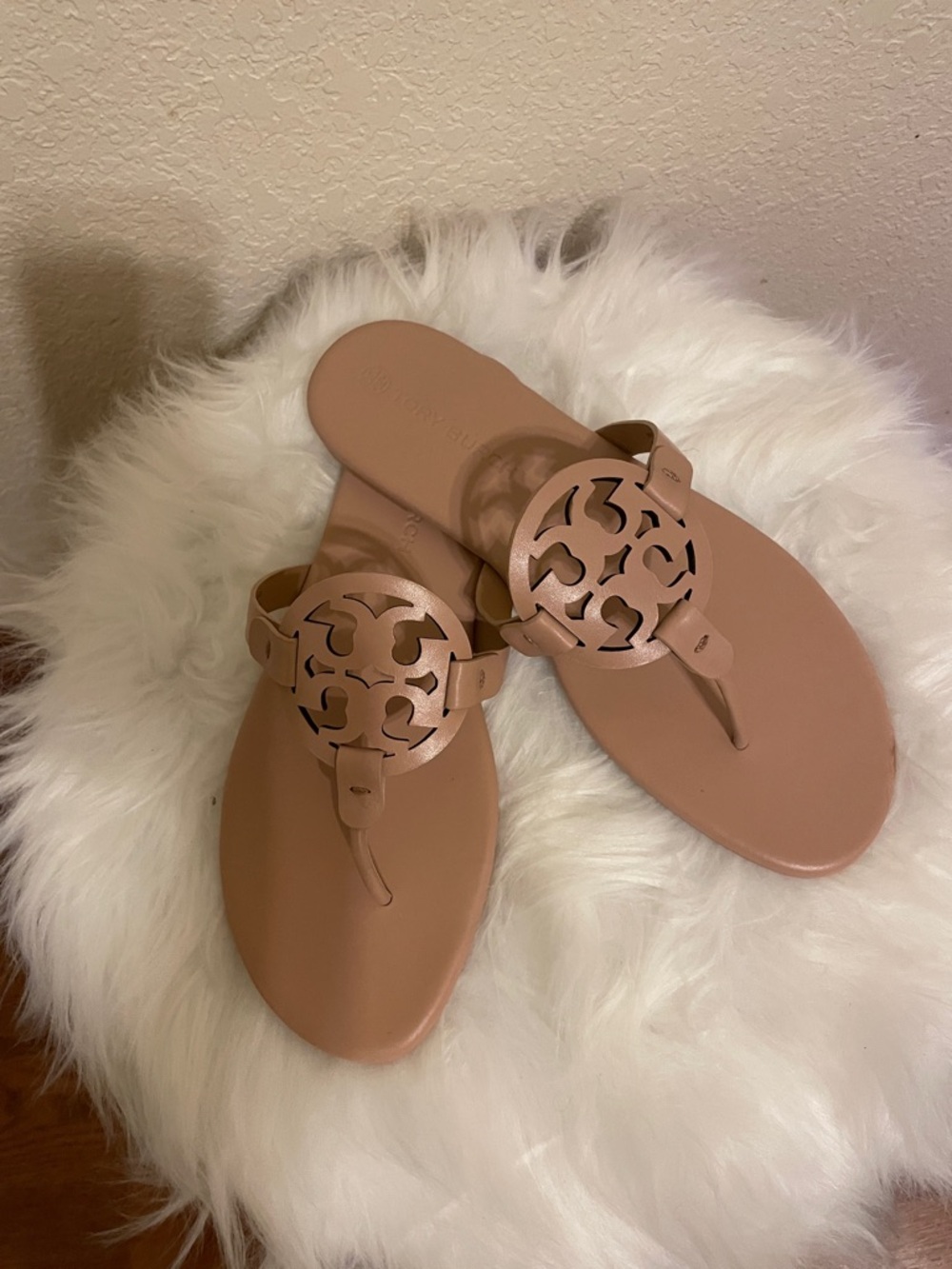 TORY BURCH SOFT PINK Leather Thong Sandals